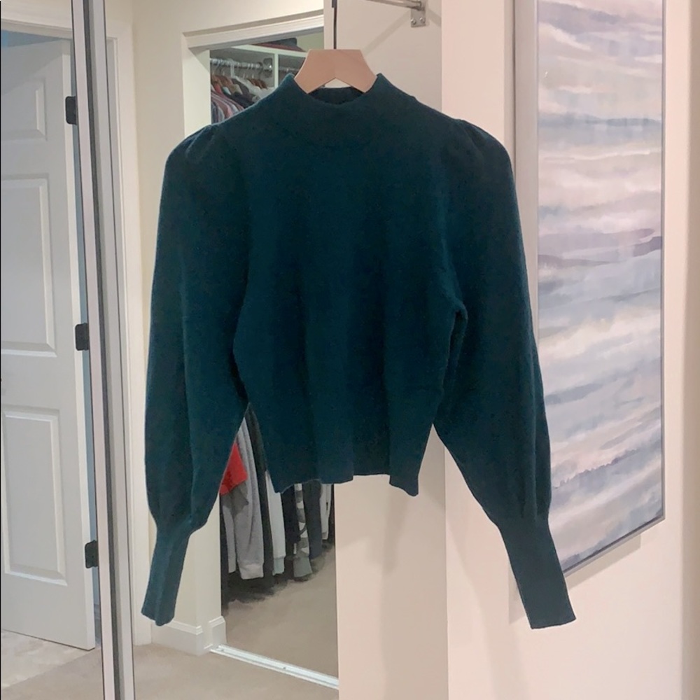 Express Top - NWT - Picture 1 of 5